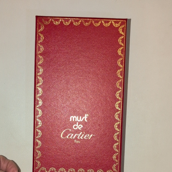 Cartier Must De Cartier Long Burgundy Leather Wallet with Gold Detail - Picture 12 of 12